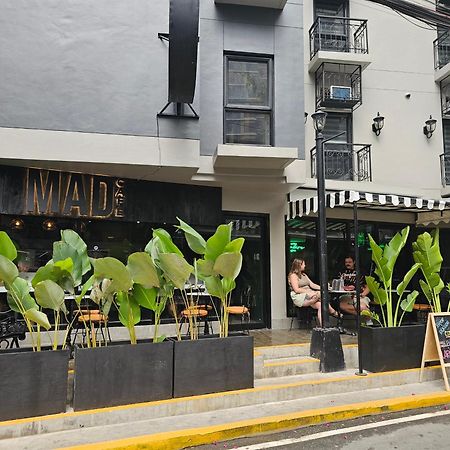 Хостел Mad Monkey Manila Makati City Екстер'єр фото