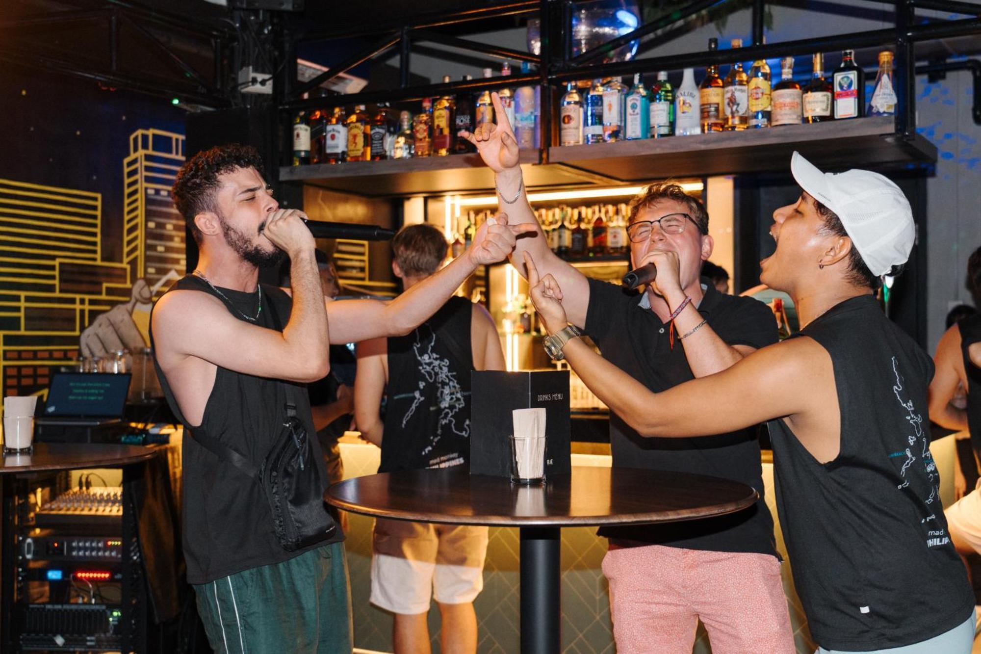 Хостел Mad Monkey Manila Makati City Екстер'єр фото